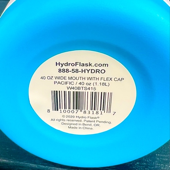 NWT 40oz Hydro Flask Wide Mouth Bottle in “Pacific” - Picture 8 of 11